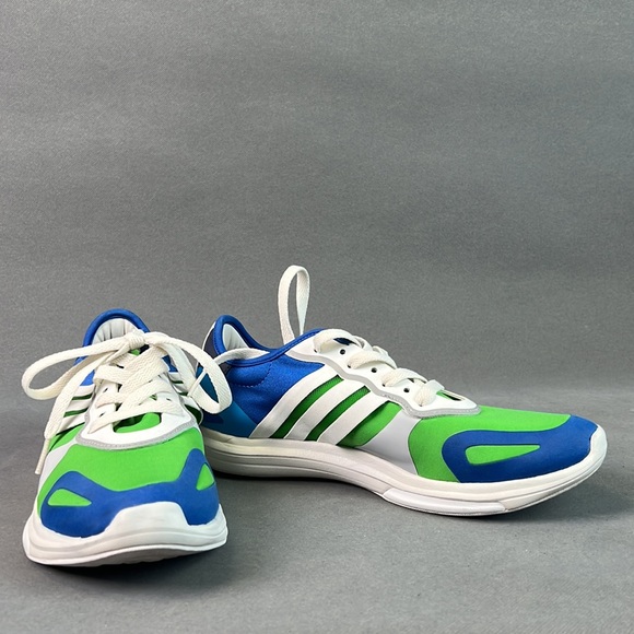 Stella McCartney adidas sneaker. Slightly worn. Size 8. - Picture 5 of 12